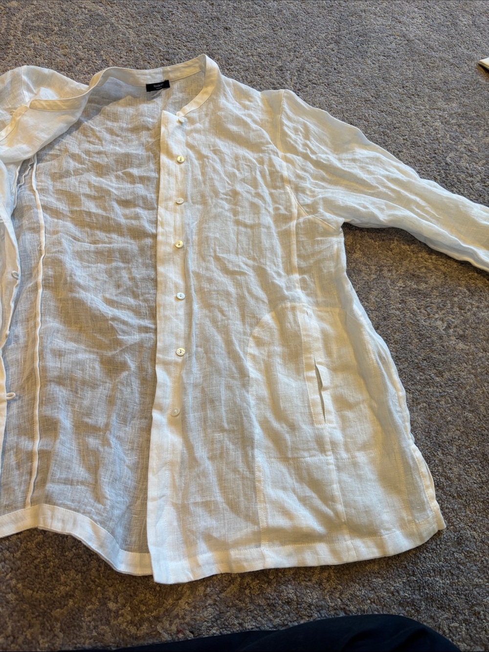 Massimo Dutti White Pintuck Button-Down Shirt with pockets in S - Picture 7 of 9